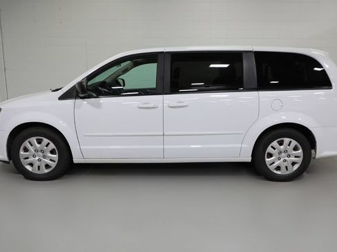 Used 2016 Dodge Grand Caravan SE w/ Quick Order Package 29E SE FWD image 15