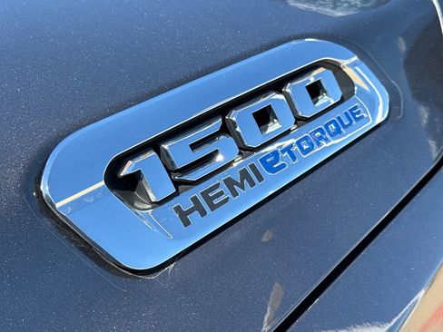 Used 2022 RAM 1500 Laramie image 6