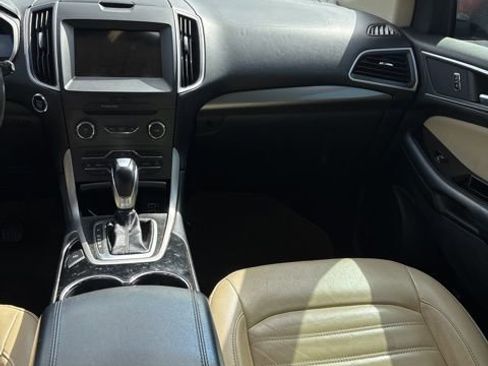 Used 2017 Ford Edge SEL w/ Equipment Group 201A image 9