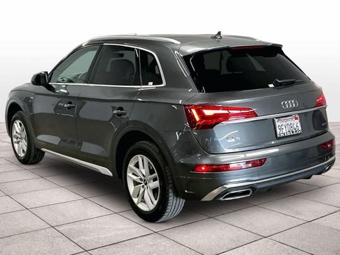 Used 2023 Audi Q5 2.0T Premium w/ Convenience Package image 12