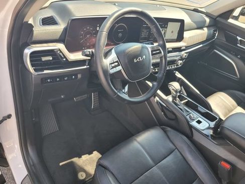 Used 2024 Kia Telluride SX AWD/4WD image 9
