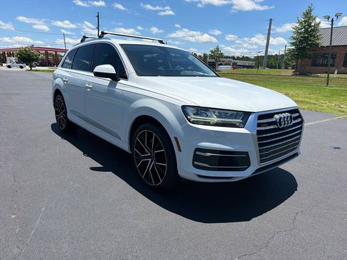 Used 2019 Audi Q7 3.0T Premium Plus AWD/4WD image 2