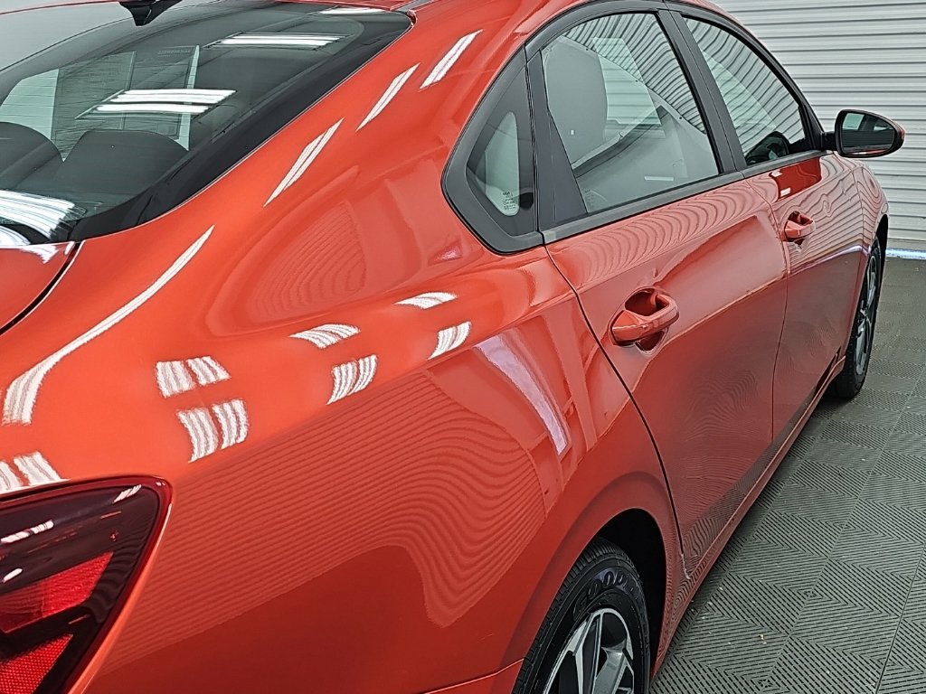 Used 2022 Kia Forte LXS FWD image 10