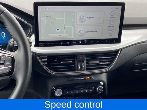 Used 2023 Ford Escape Platinum image 9