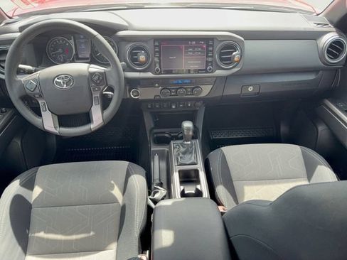 Used 2022 Toyota Tacoma TRD Sport w/ Technology Package RWD image 29