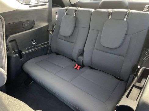 Certified 2025 Ford Explorer Active image 32