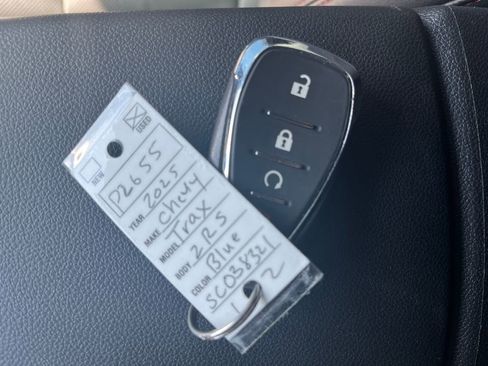 Used 2025 Chevrolet Trax RS w/ Driver Confidence Package image 24