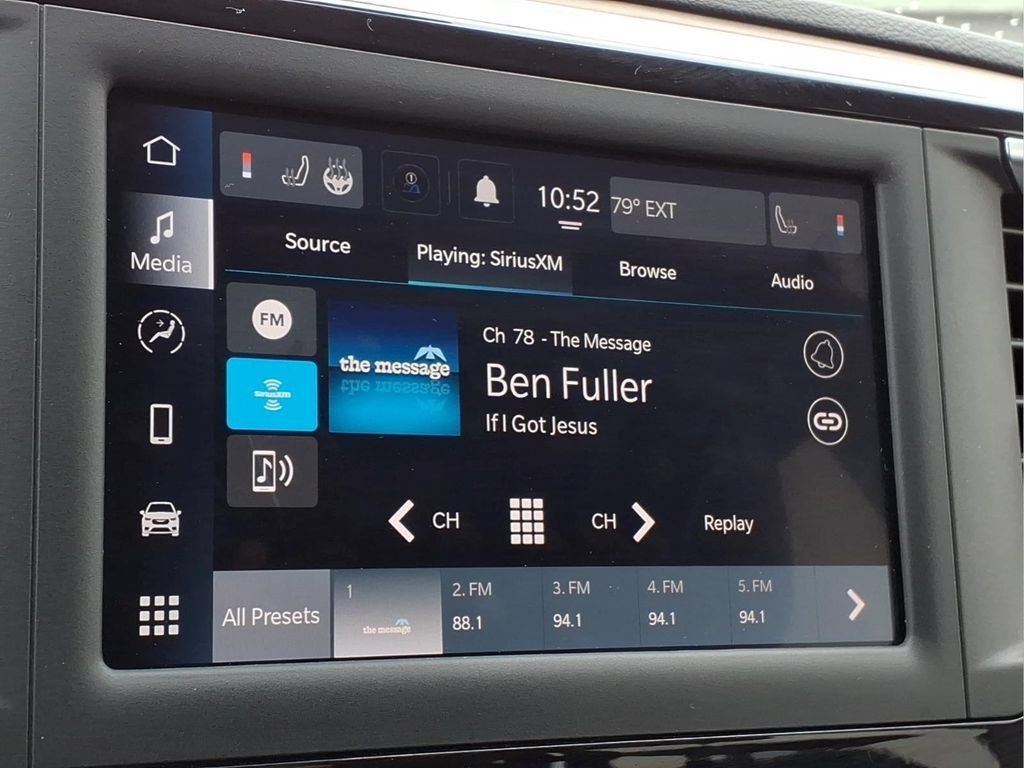 Used 2023 Chrysler Voyager LX FWD image 13