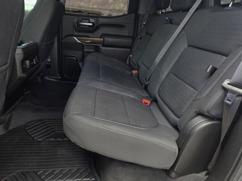 Used 2022 Chevrolet Silverado 1500 LT Trail Boss w/ LPO, Dark Essentials Package AWD/4WD image 12
