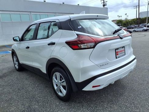 New 2025 Nissan Kicks Play S FWD image 10