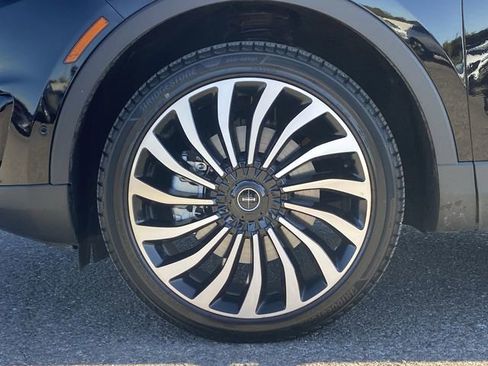 Used 2020 Lincoln Nautilus Black Label w/ Cargo Utility Package image 11