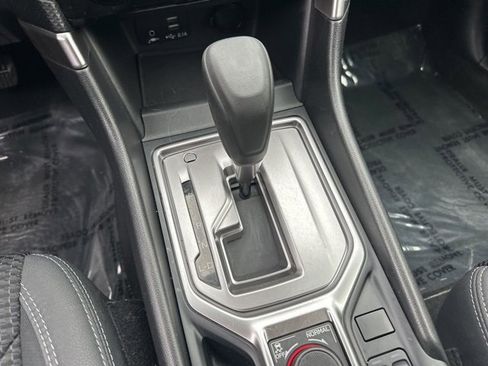 Used 2021 Subaru Forester Premium image 19