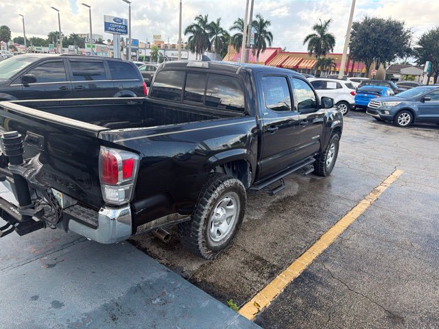 Used 2016 Toyota Tacoma SR5 RWD image 4