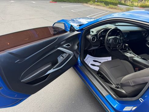 Used 2017 Chevrolet Camaro LT image 11