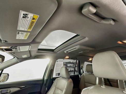 Used 2018 Honda Pilot Elite image 26