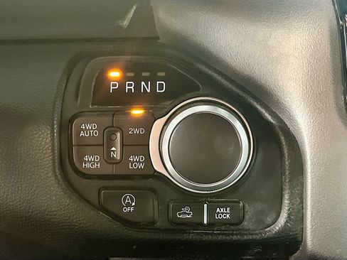 Used 2023 RAM 1500 Big Horn AWD/4WD image 17