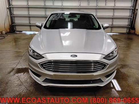 Used 2018 Ford Fusion SE FWD image 7