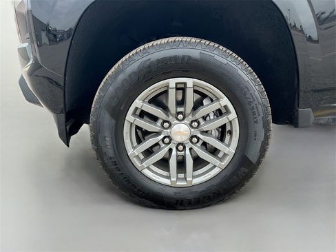 Used 2024 Chevrolet Colorado LT w/ LT Convenience Package image 29