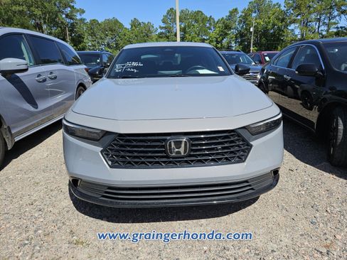 Certified 2025 Honda Accord Sport image 3