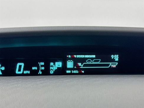 Used 2015 Toyota Prius Four image 10