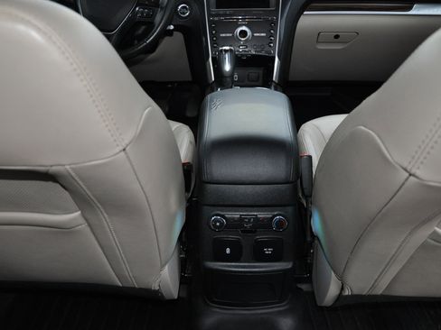 Used 2018 Ford Explorer Limited w/ Equipment Group 301A image 21