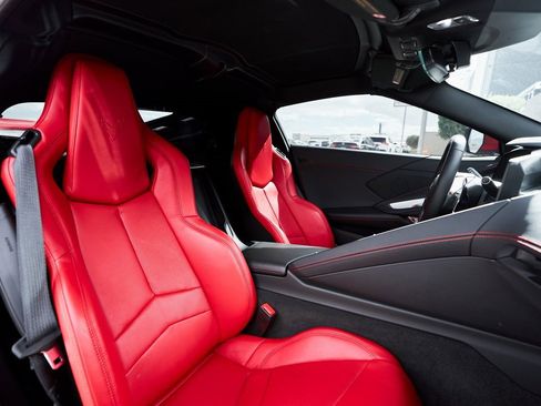 Used 2020 Chevrolet Corvette Stingray Coupe w/ 1LT image 40