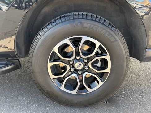 Used 2024 Ford Expedition Max XLT AWD/4WD image 10