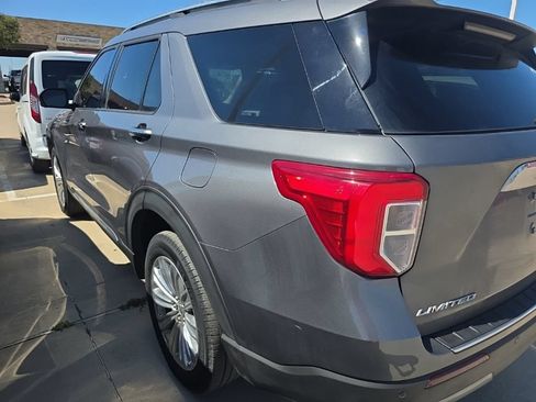 Used 2023 Ford Explorer Limited w/ Hybrid Equipment Group 310A AWD/4WD image 2