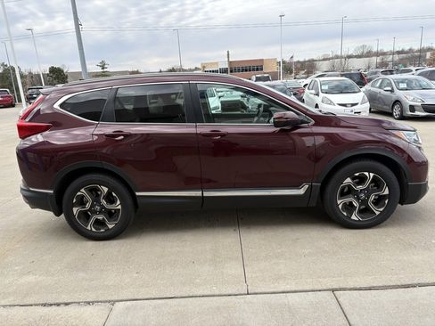Used 2019 Honda CR-V Touring image 4