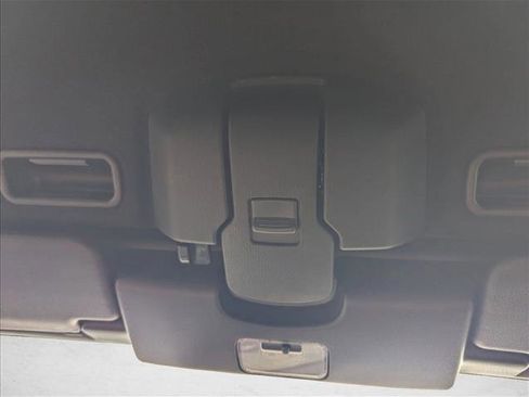 Used 2018 MAZDA MX-5 Miata Club image 16