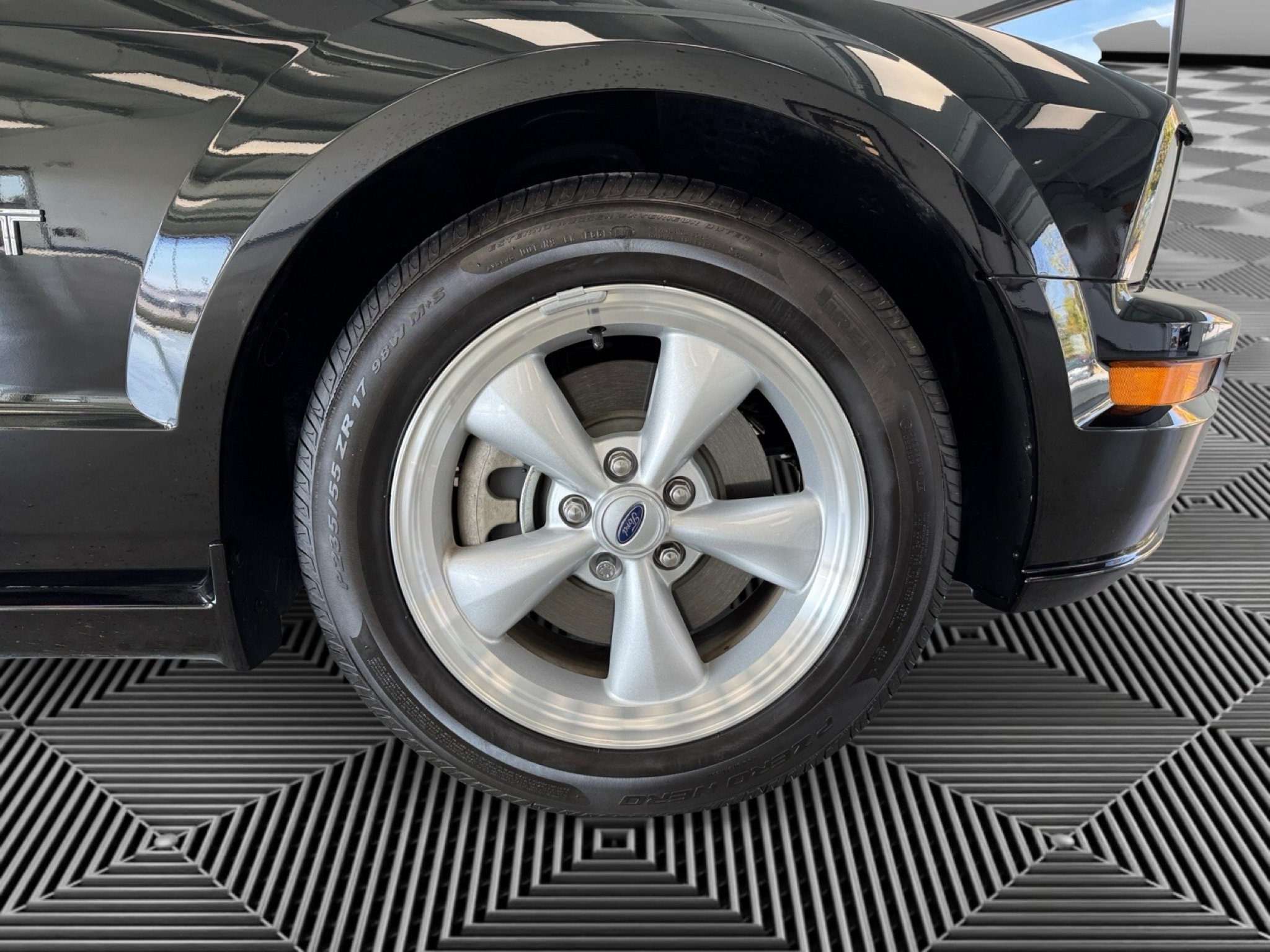 Used 2007 Ford Mustang GT RWD image 11