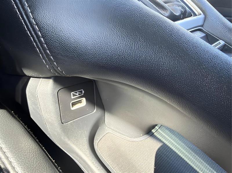 Used 2023 Honda HR-V EX-L image 38