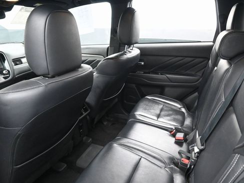 Used 2022 Mitsubishi Outlander SEL image 28