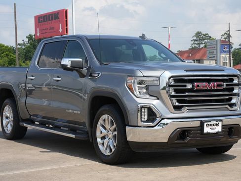 Used 2020 GMC Sierra 1500 SLT RWD image 2