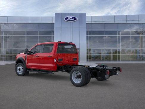 New 2026 Ford F550 4x4 Crew Cab image 4