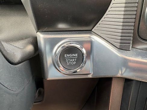 Used 2025 Ford F150 King Ranch image 30