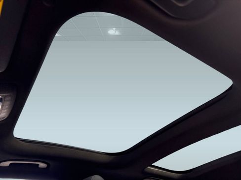 New 2026 Mercedes-Benz GLB 250 image 11