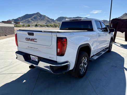 Used 2023 GMC Sierra 1500 SLT w/ SLT Convenience Package image 5