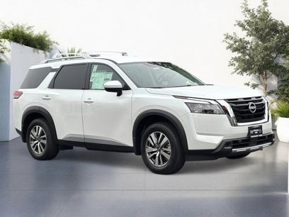 New 2025 Nissan Pathfinder SL