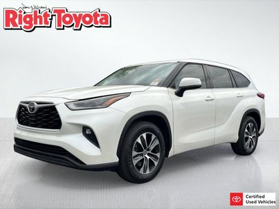 Certified 2021 Toyota Highlander XLE