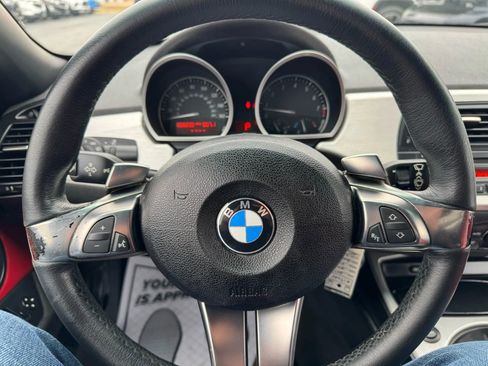 Used 2007 BMW Z4 3.0i image 9