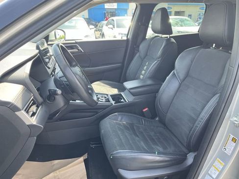 Used 2023 Mitsubishi Outlander SE FWD image 15