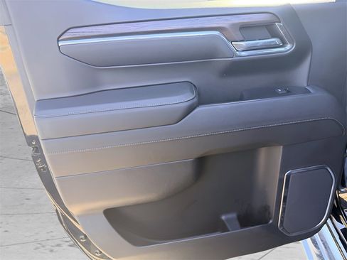 Used 2023 GMC Sierra 1500 SLT w/ SLT Premium Package image 33