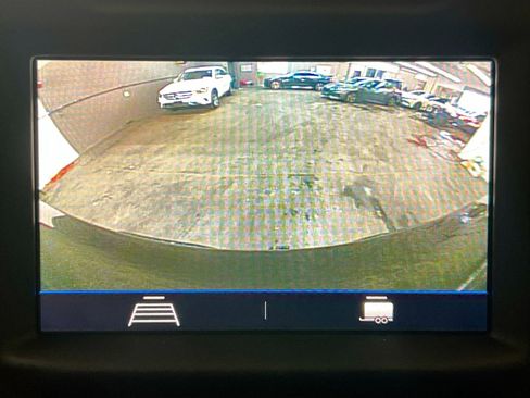 Used 2022 Chevrolet Silverado 1500 Custom image 9