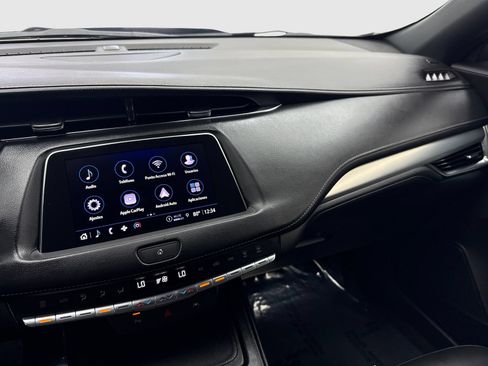Used 2023 Cadillac XT4 Premium Luxury FWD image 24
