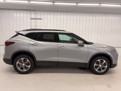 Used 2023 Chevrolet Blazer LT AWD/4WD image 6