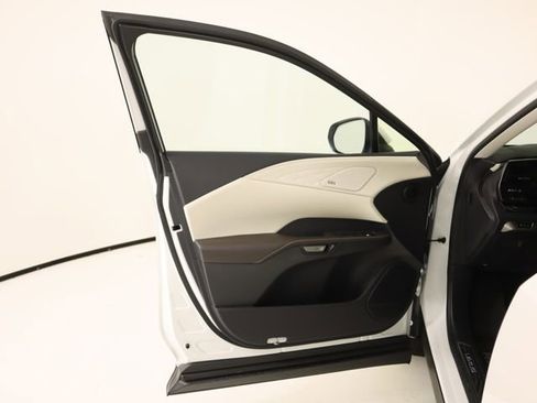 New 2026 Lexus RX 450h AWD image 10