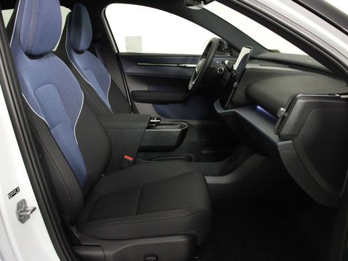 New 2025 Volvo EX30 Plus w/ Protection Package Premier image 10