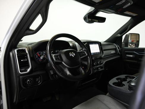 Used 2024 RAM 2500 Big Horn AWD/4WD image 27