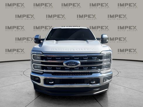 Used 2023 Ford F250 Lariat w/ Chrome Package image 8